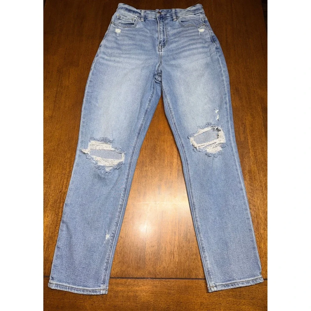 American Eagle Jeans Women 4 Light Blue Excellent Distressed High Rise Mom Jean